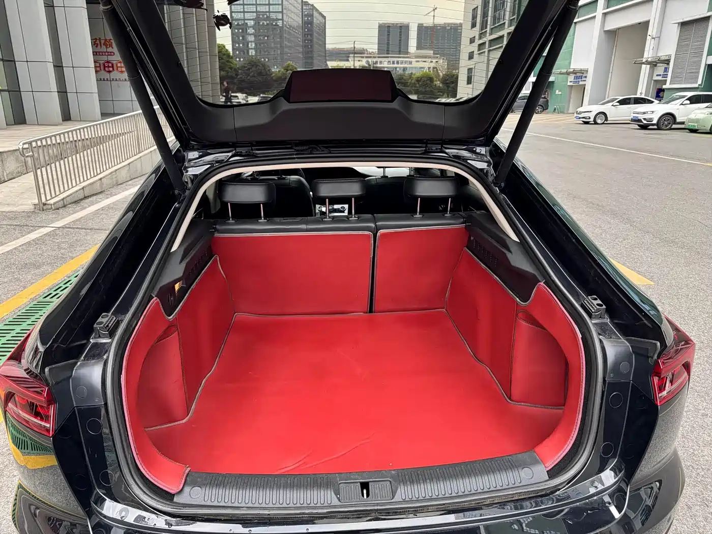 Фото 28 - Besturn B70