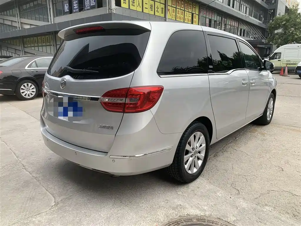 Buick GL8 2014 2.4L CT Luxury Business Comfort фото 4