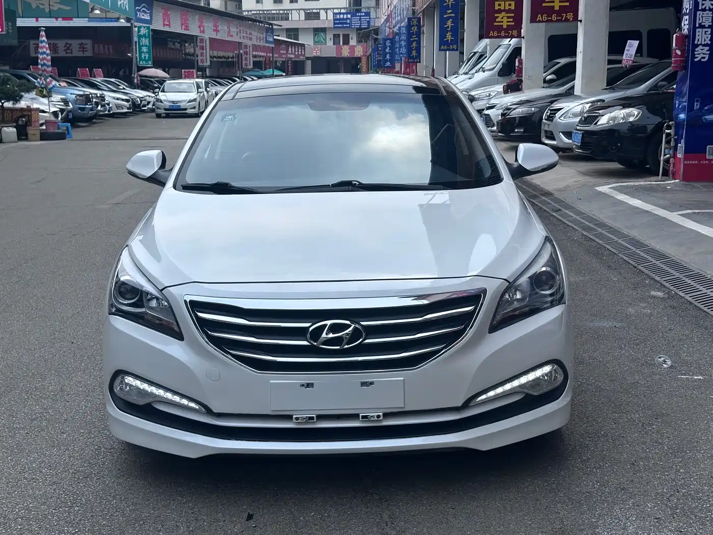 Hyundai Mistra 2016 1.8L Automatic Smart GLS фото 3