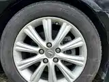 Фото 33 - Lexus ES