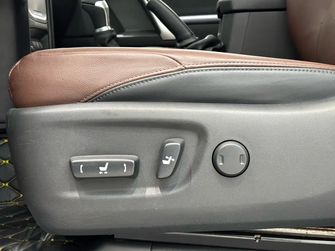 Toyota Prado 2018 3.5L Automatic TX-L NAVI Rear-mounted Spare Tire фото 7