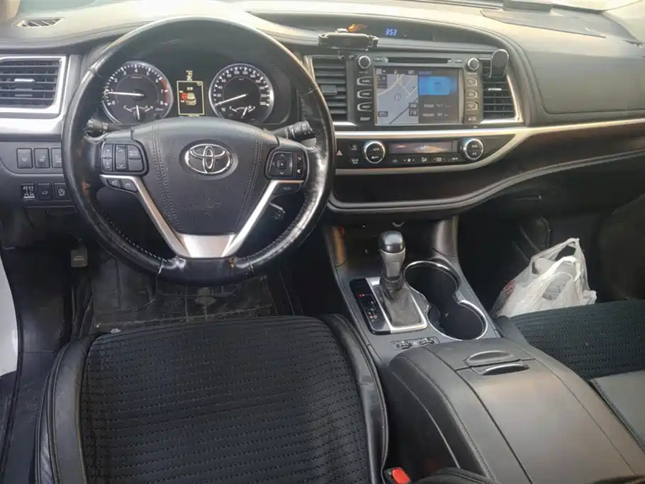 Toyota Highlander 2015 2.0T AWD Ultimate Edition 7-seater фото 12