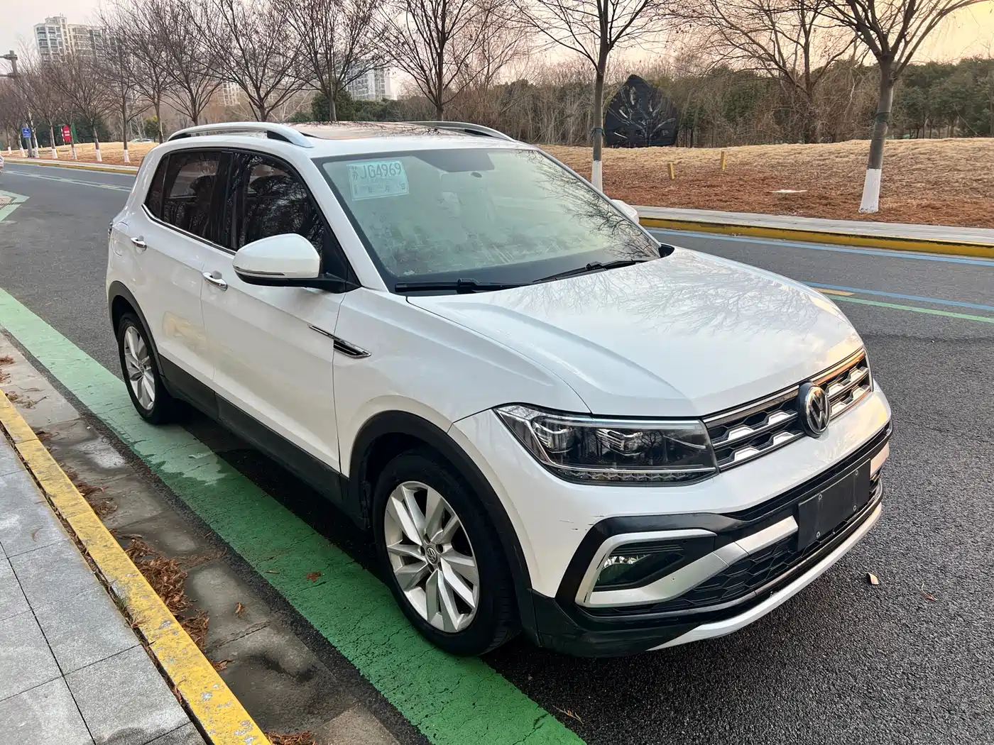 Volkswagen T-Cross 2020 1.5L Automatic Comfort Edition фото 3
