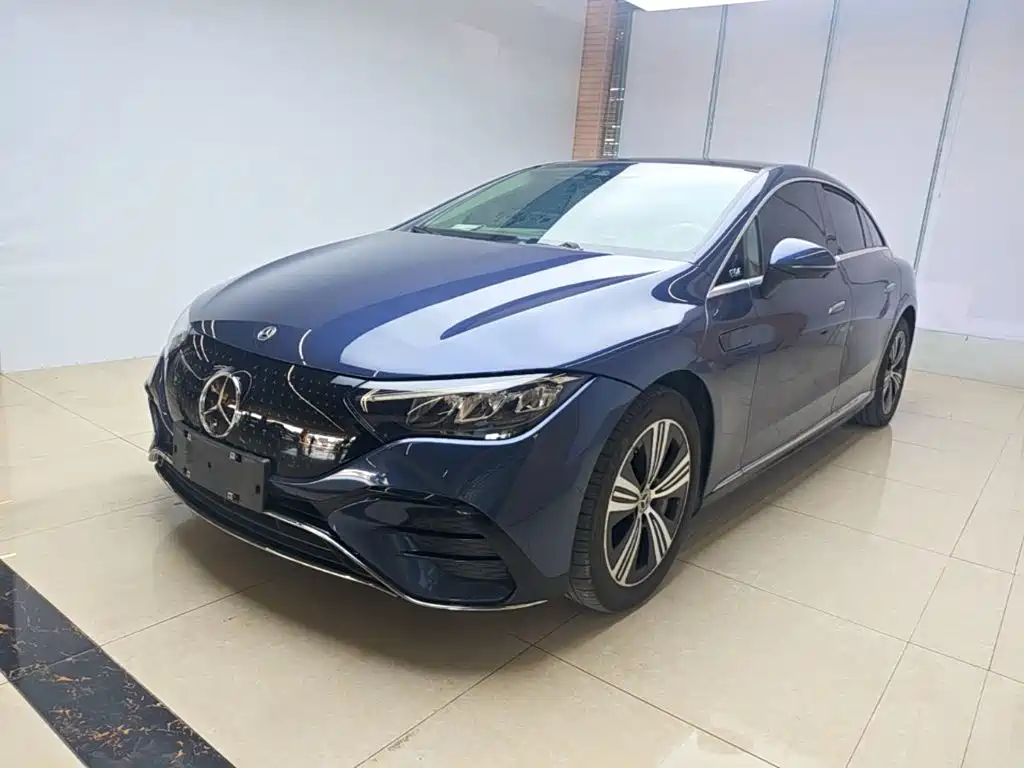 Фото 1 - Mercedes-Benz EQE