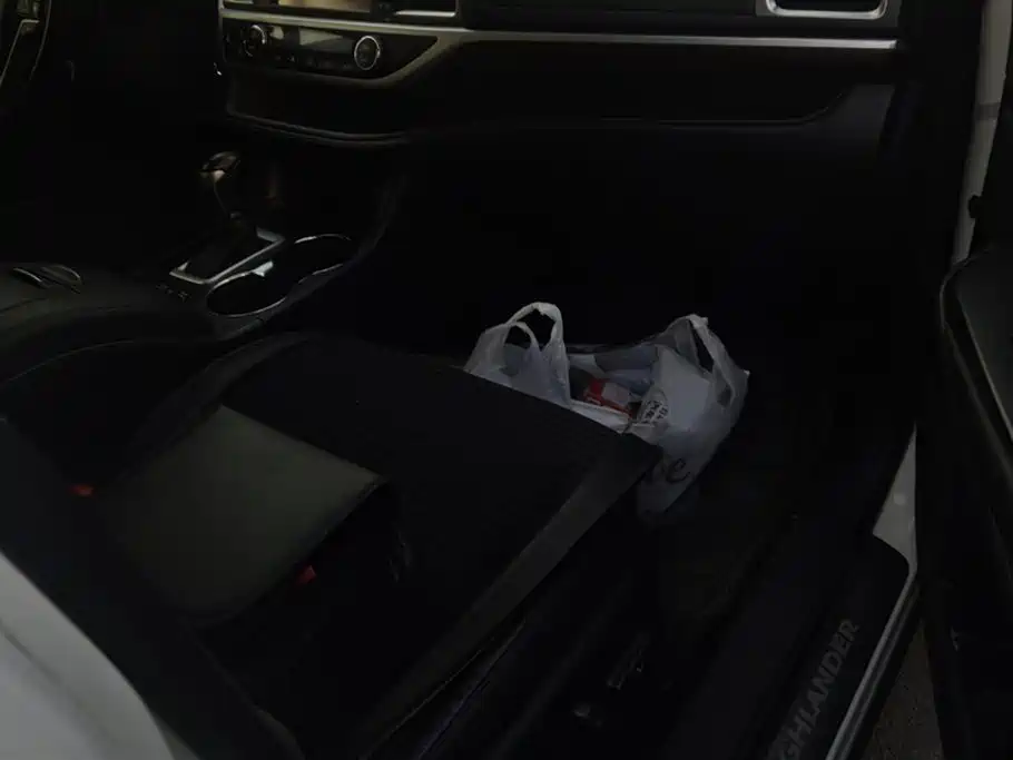 Toyota Highlander 2015 2.0T AWD Ultimate Edition 7-seater фото 8