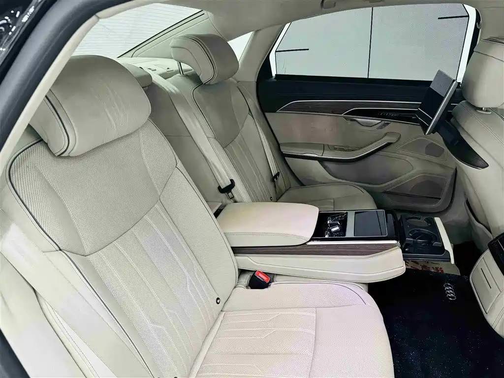 Audi A8 2023 A8L 55 TFSI quattro Flagship фото 32
