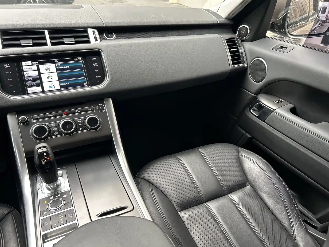 Land Rover Range Rover Sport 2016 Model 3.0 SC V6 SE фото 21