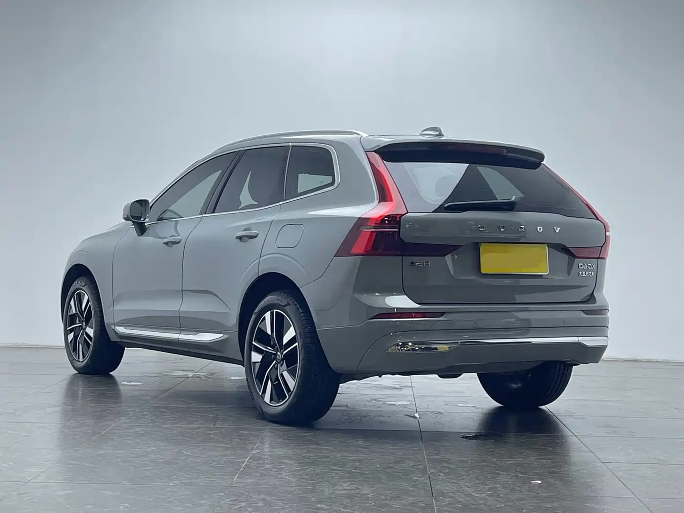 Фото 6 - Volvo XC60