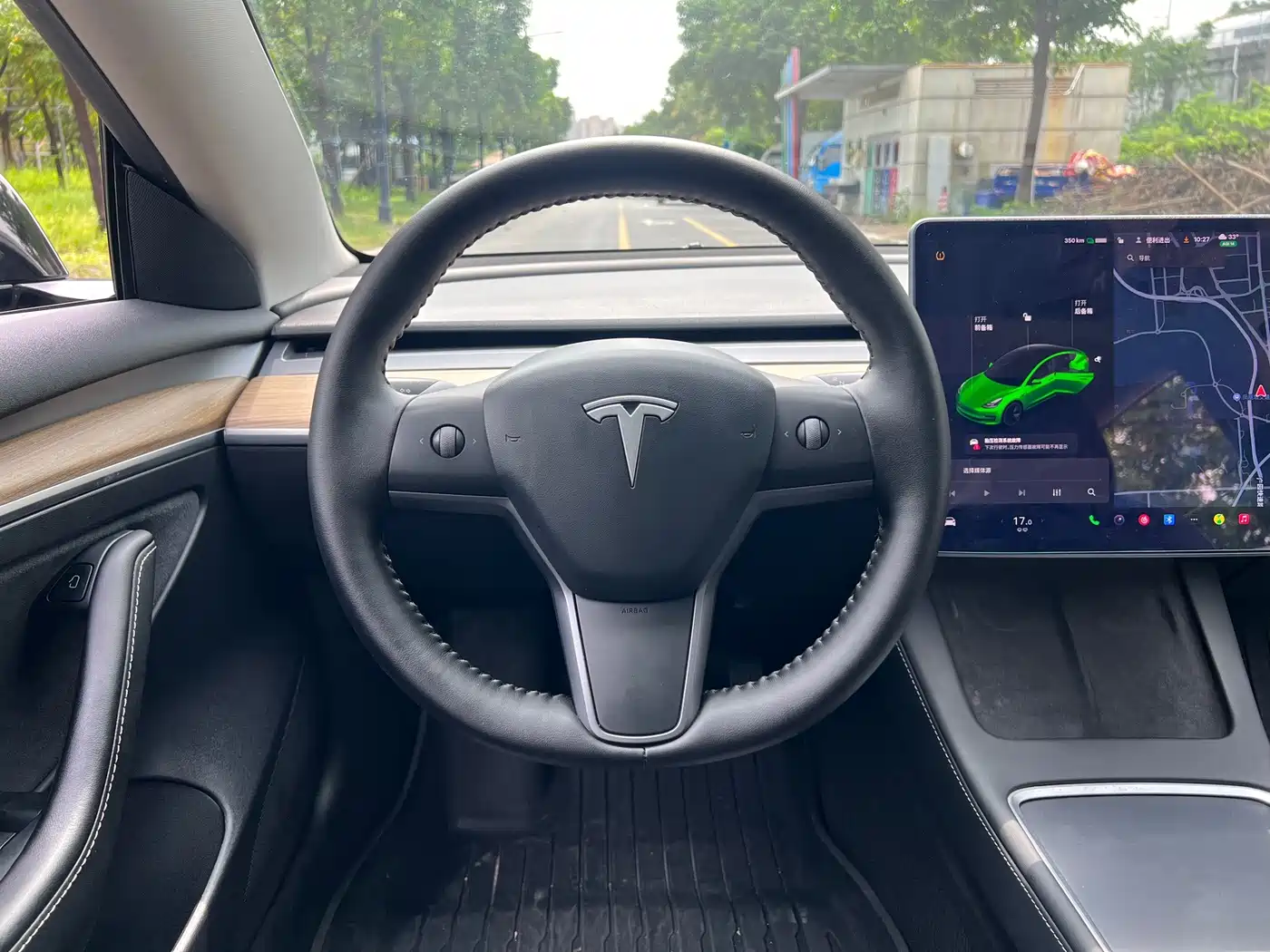 Фото 4 - Tesla Model 3