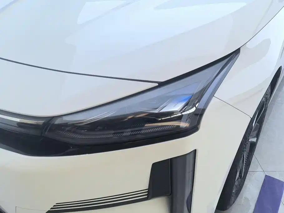 Geely Galaxy Galaxy L6 2024 2024 125km PLUS Soaring Dragon Edition