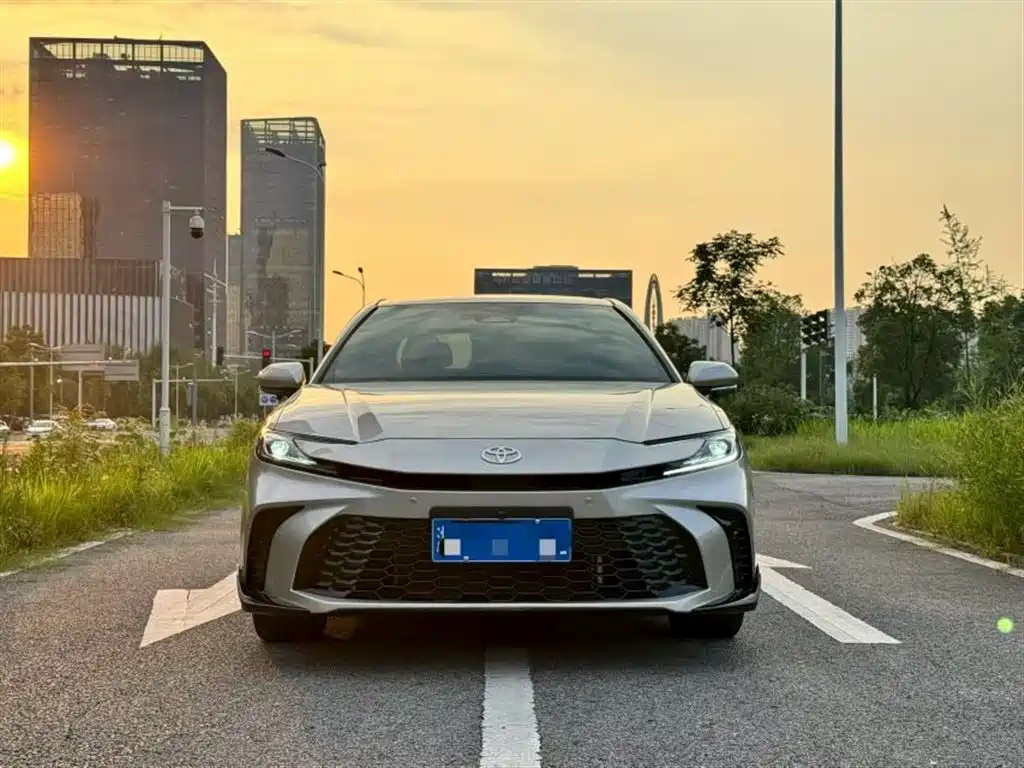 Toyota Camry 2024 2.0S Sport Edition фото 2