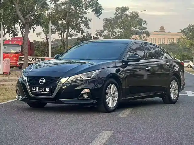 Nissan Teana 2.0L XE, Эксклюзив