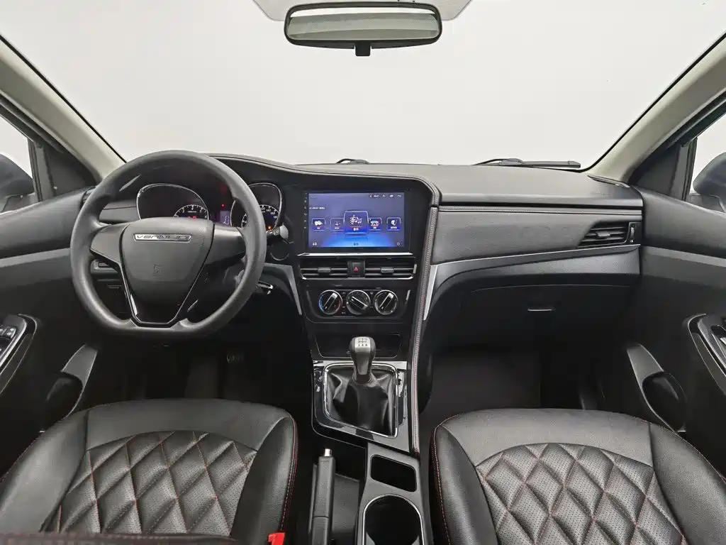 Venucia T70 2018 2018 1.6L Manual Smart Fun Edition