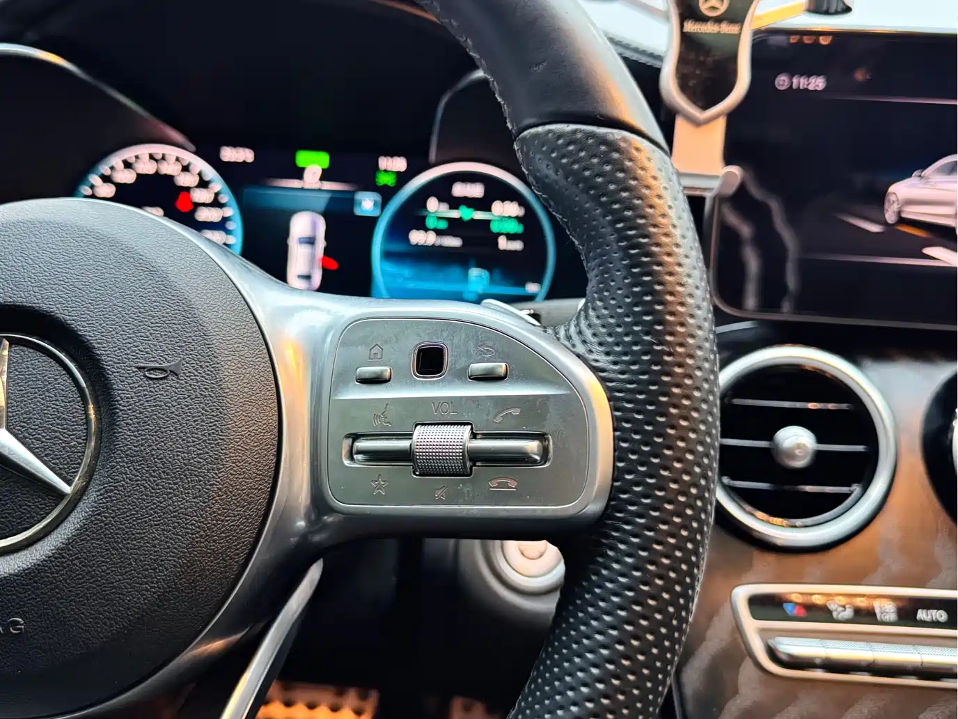 Mercedes-Benz C-Class 2020 C 260 L Sport фото 23