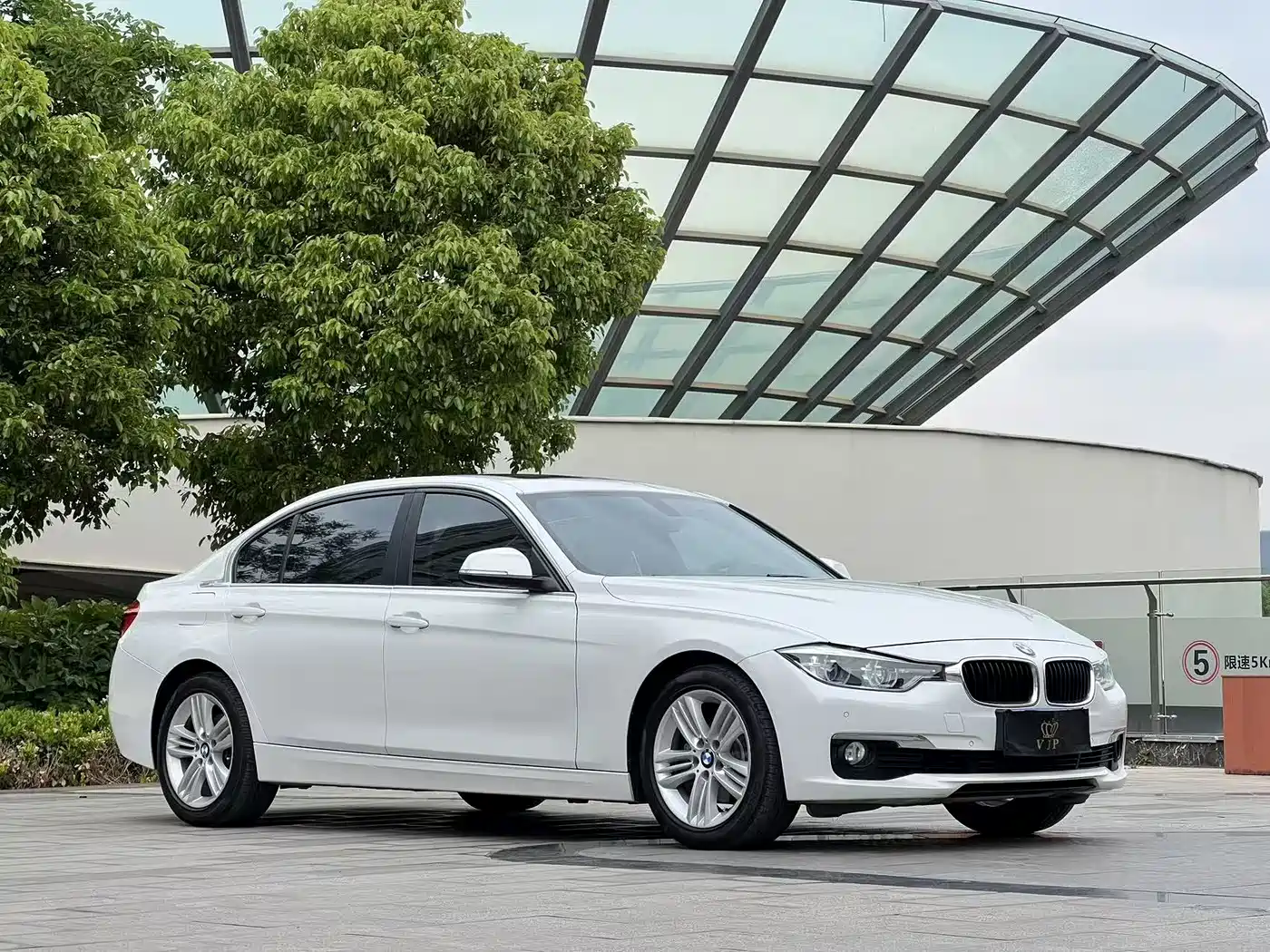 BMW 3 Series 2017 320Li Fashion фото 3