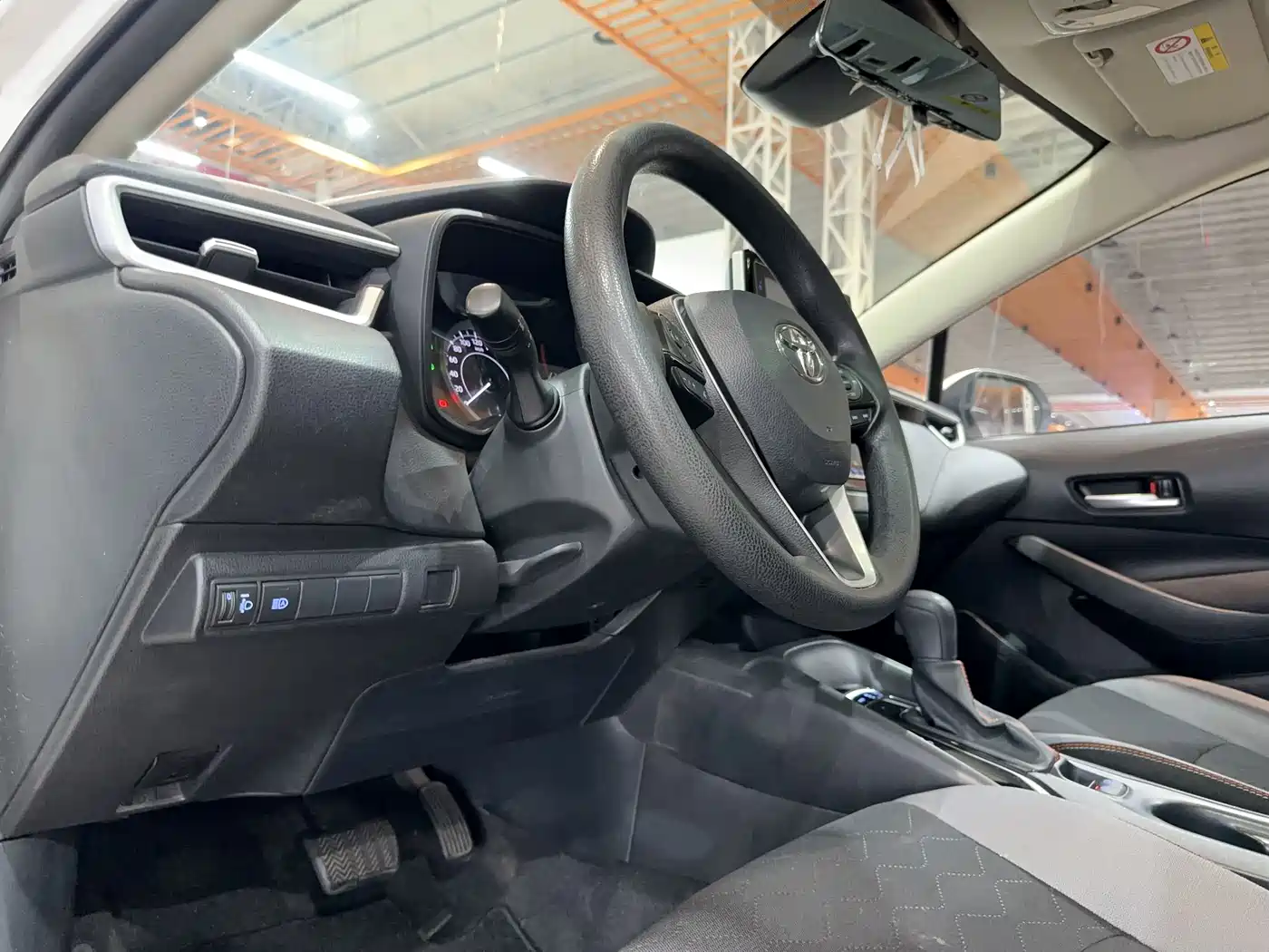 Toyota Corolla 2021 1.2T S-CVT Pioneer Edition фото 12