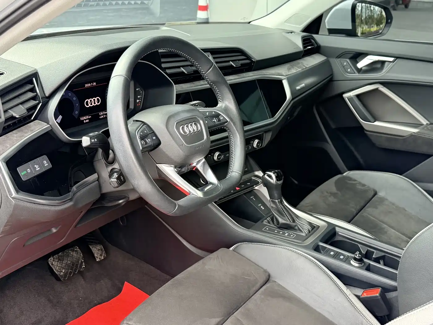 Фото 11 - Audi Q3