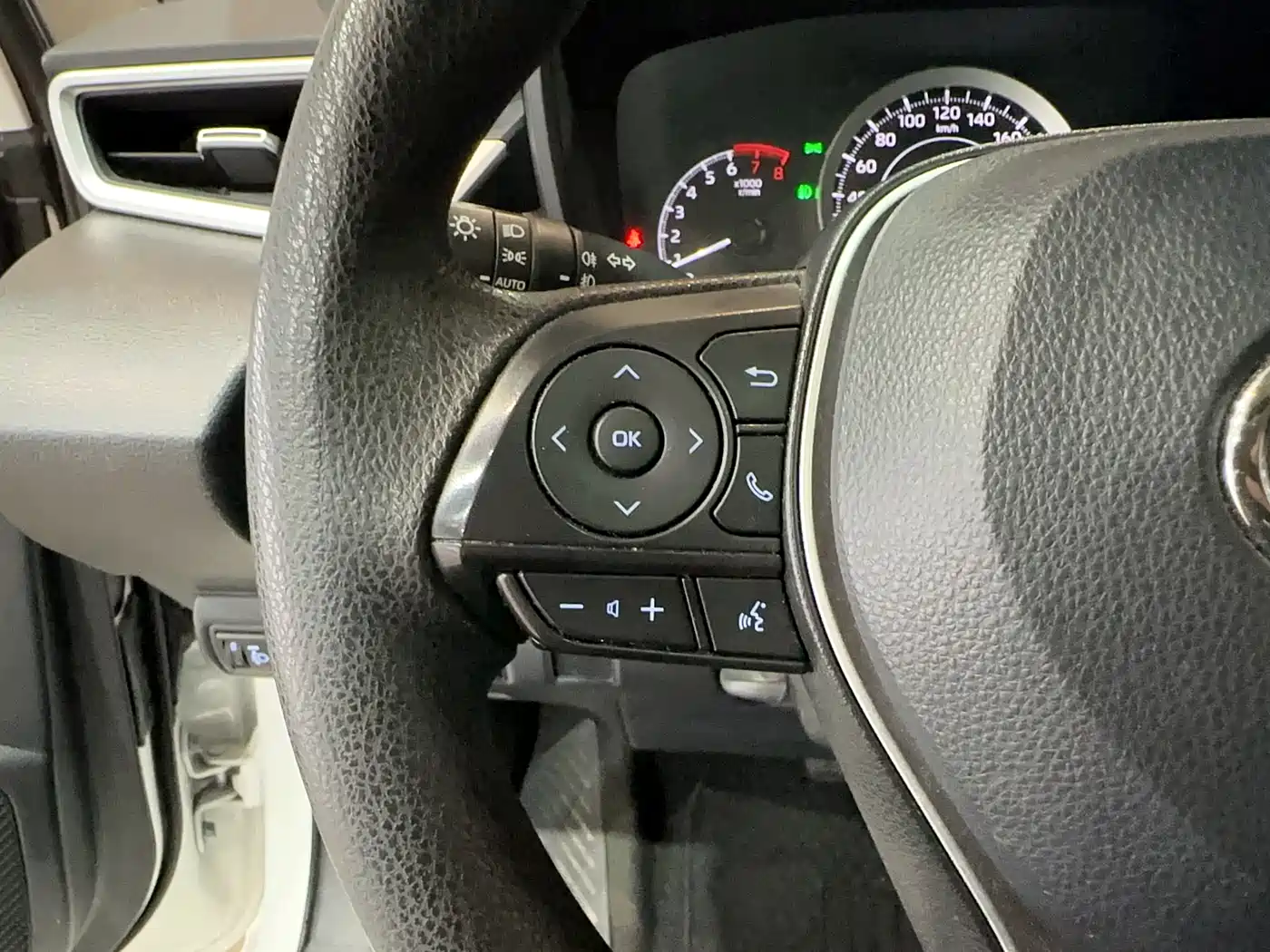 Toyota Corolla 2021 1.2T S-CVT Pioneer Edition фото 14