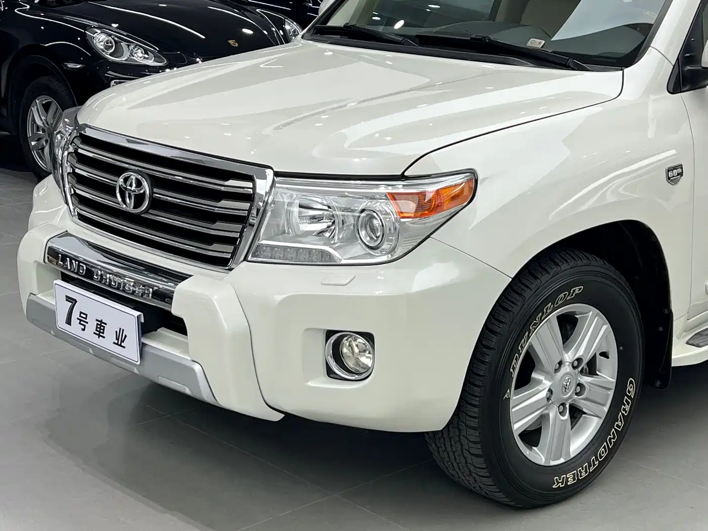 TOYOTA LAND CRUISER