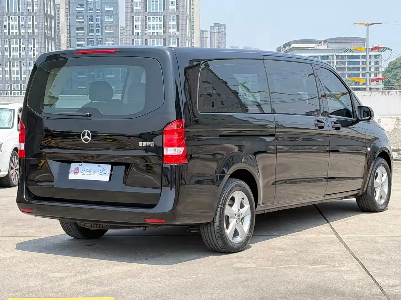 Mercedes-Benz Vito 2016 2.0T Elite Edition фото 6