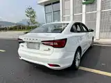 Фото 27 - Roewe i5