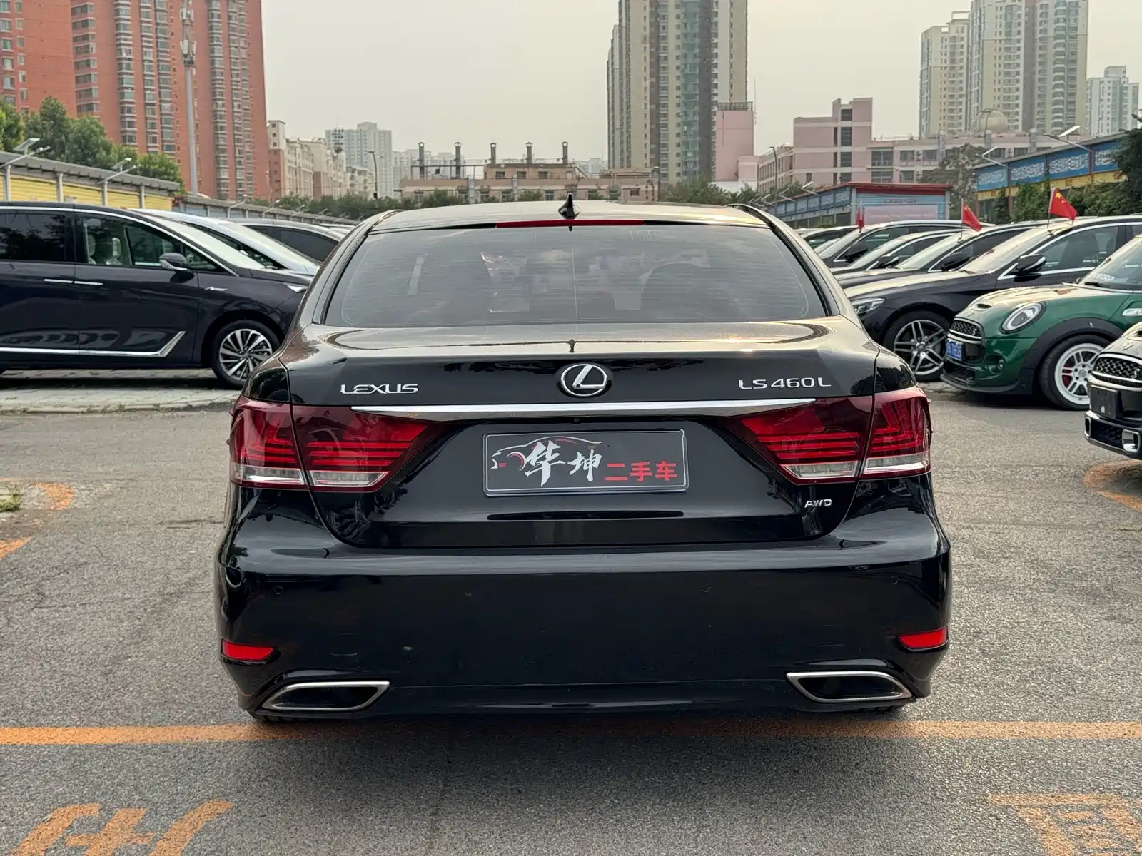 Фото 15 - Lexus LS