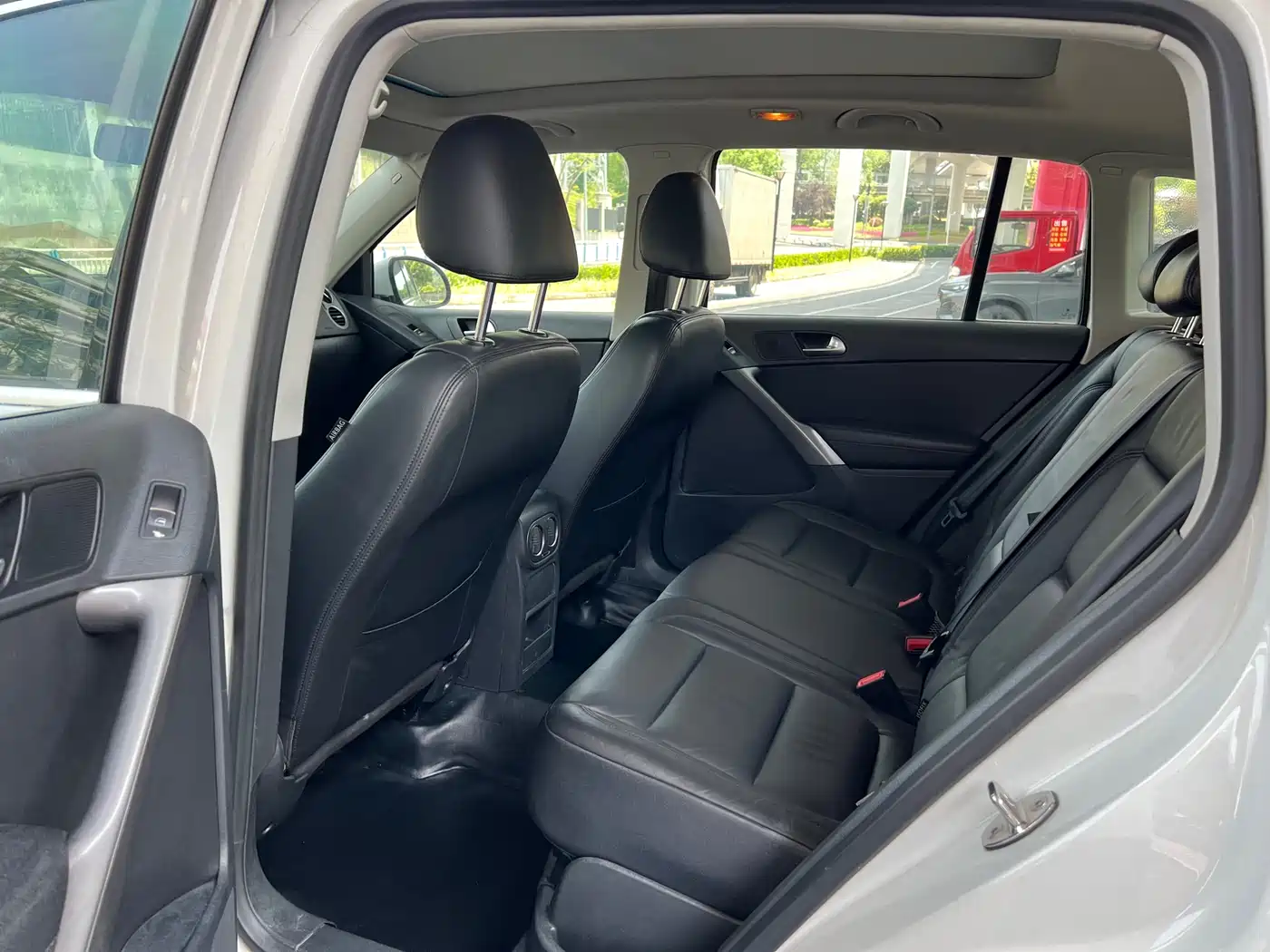 Volkswagen Tiguan 2012 1.8TSI Automatic 4WD Elite Edition фото 10