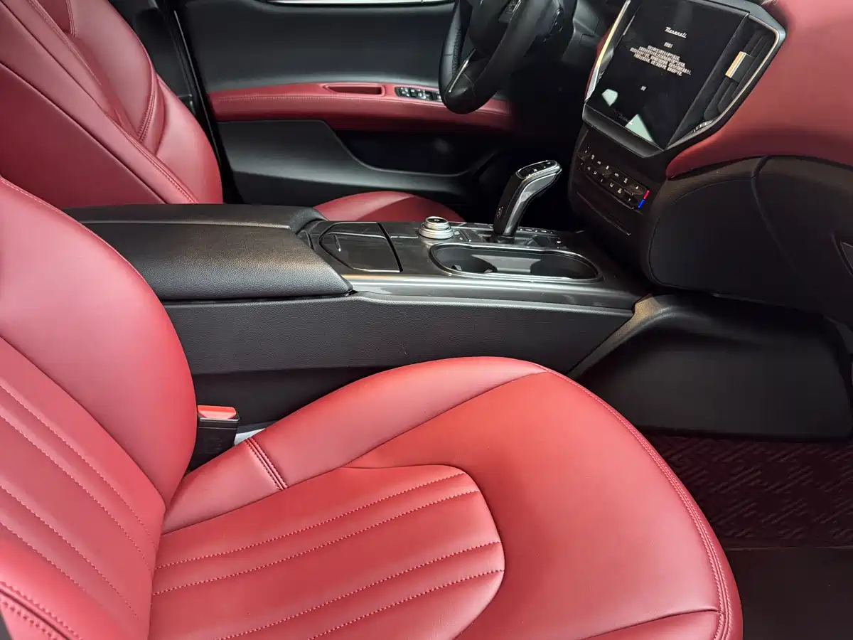 Maserati Ghibli 2021 2.0T Edge Edition фото 9