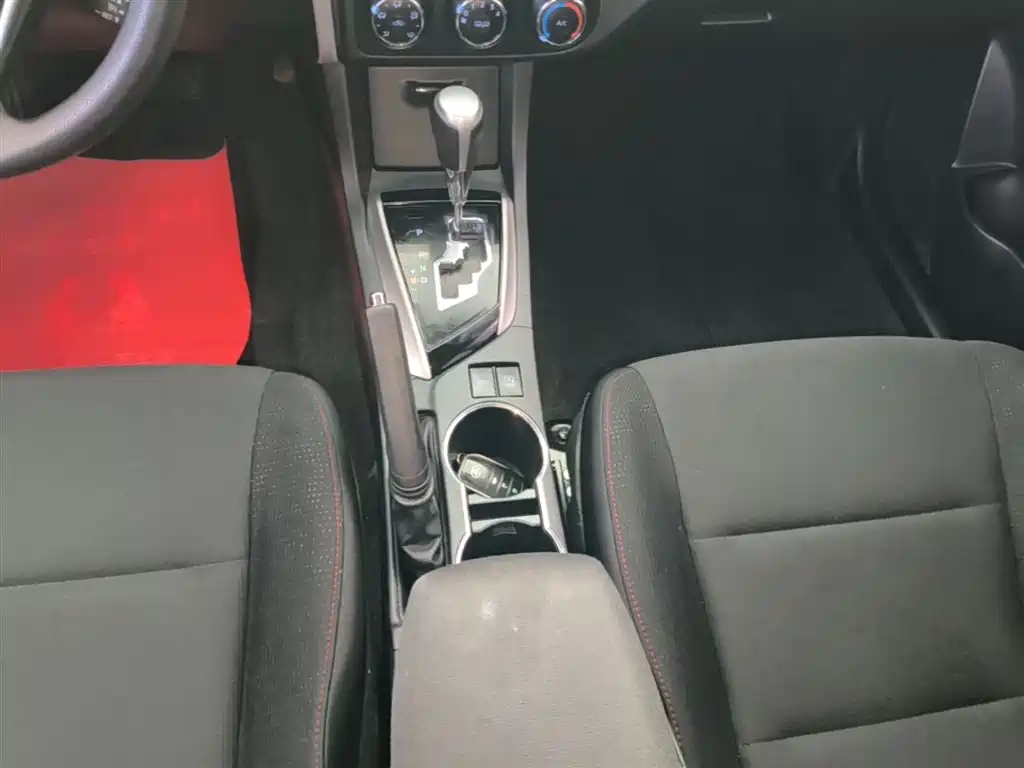 Toyota Corolla 2018 1.2T S-CVT GL Smart Edition фото 14