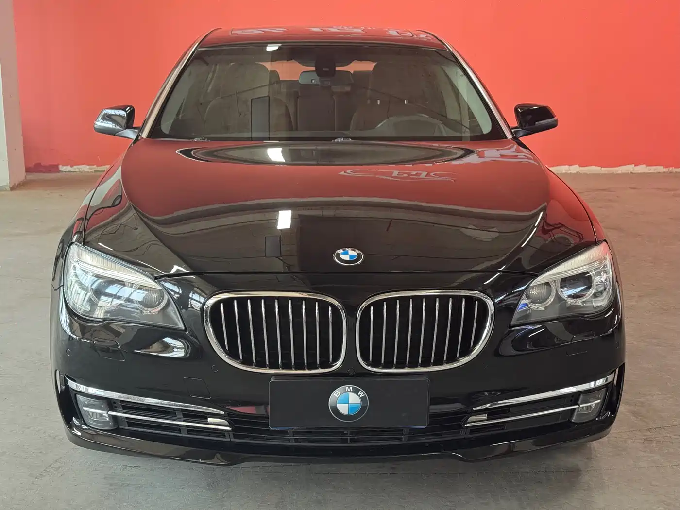 BMW 7 Series 2013 Model 740Li Leading фото 2