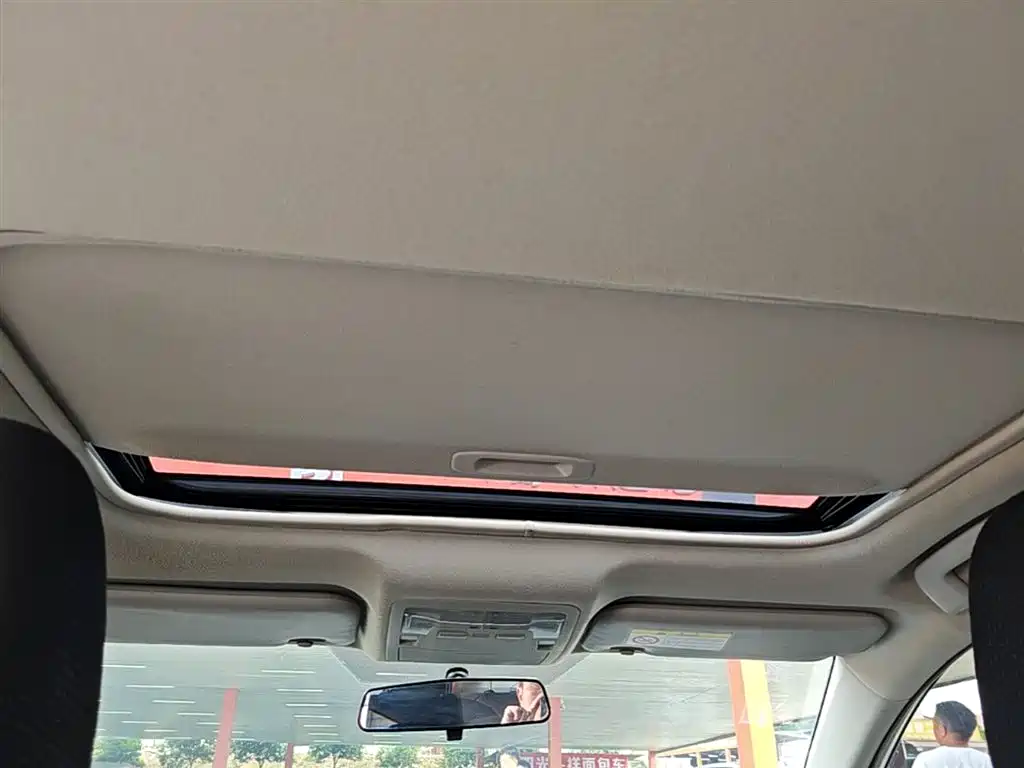 Toyota Corolla 2017 Facelift 1.2T S-CVT GL-i фото 18