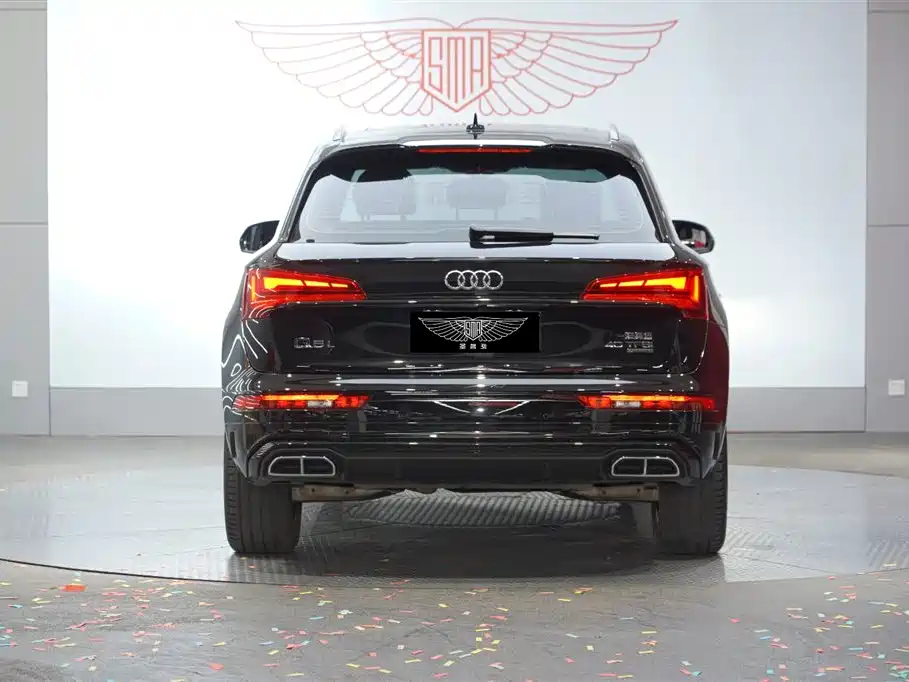 Audi Q5L 2023 40T Luxury Dynamic фото 5