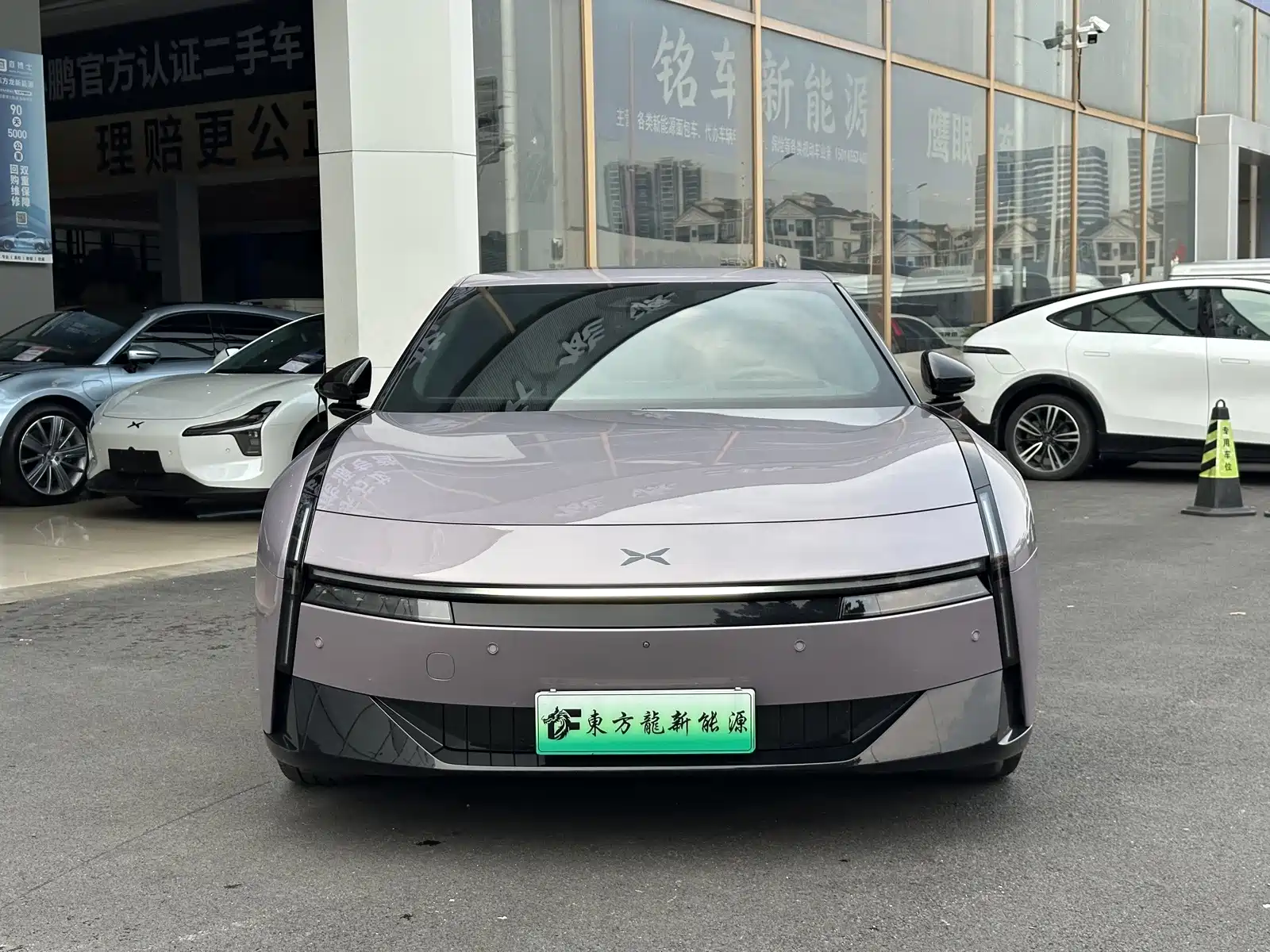 Фото 2 - XPeng P7