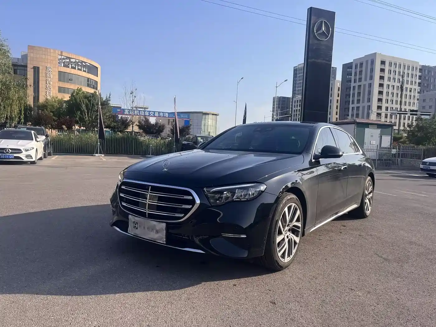 Mercedes-Benz E-Class 2025 E 300 L Fashion фото 4