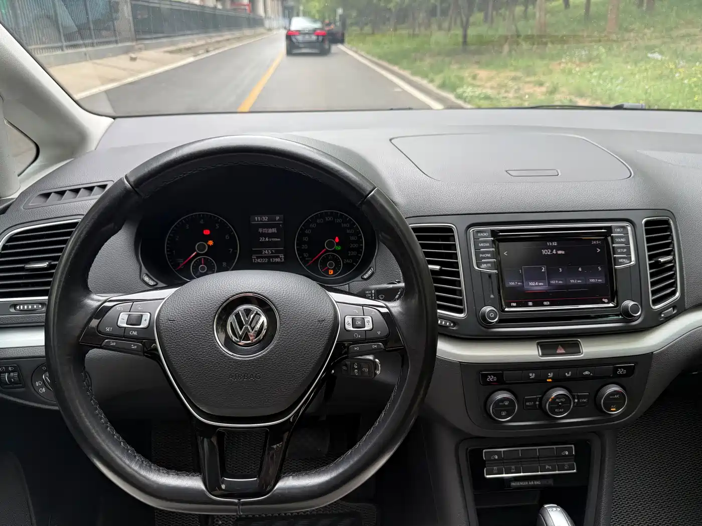 Volkswagen Sharan 2018 380TSI Comfort 7-Seater фото 14