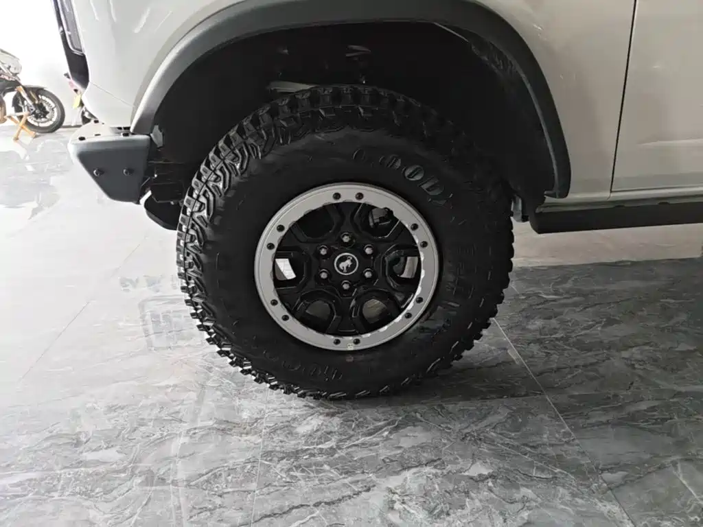 Ford Bronco 2026 2024 2.3T Badlands