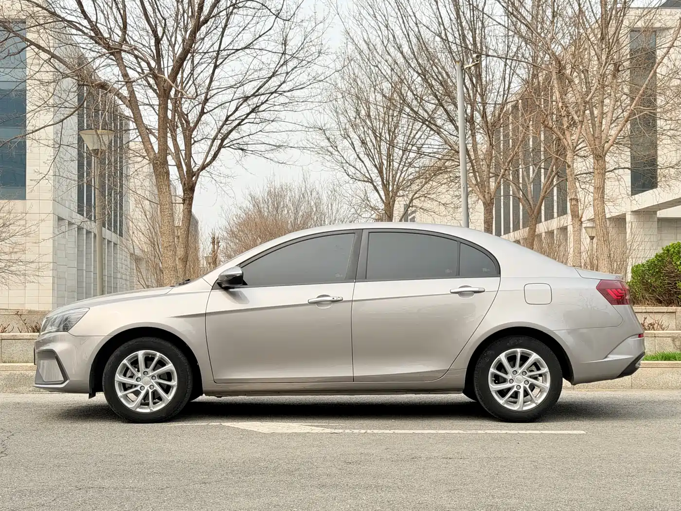 GEELY AUTOMOBILE EMGRAND