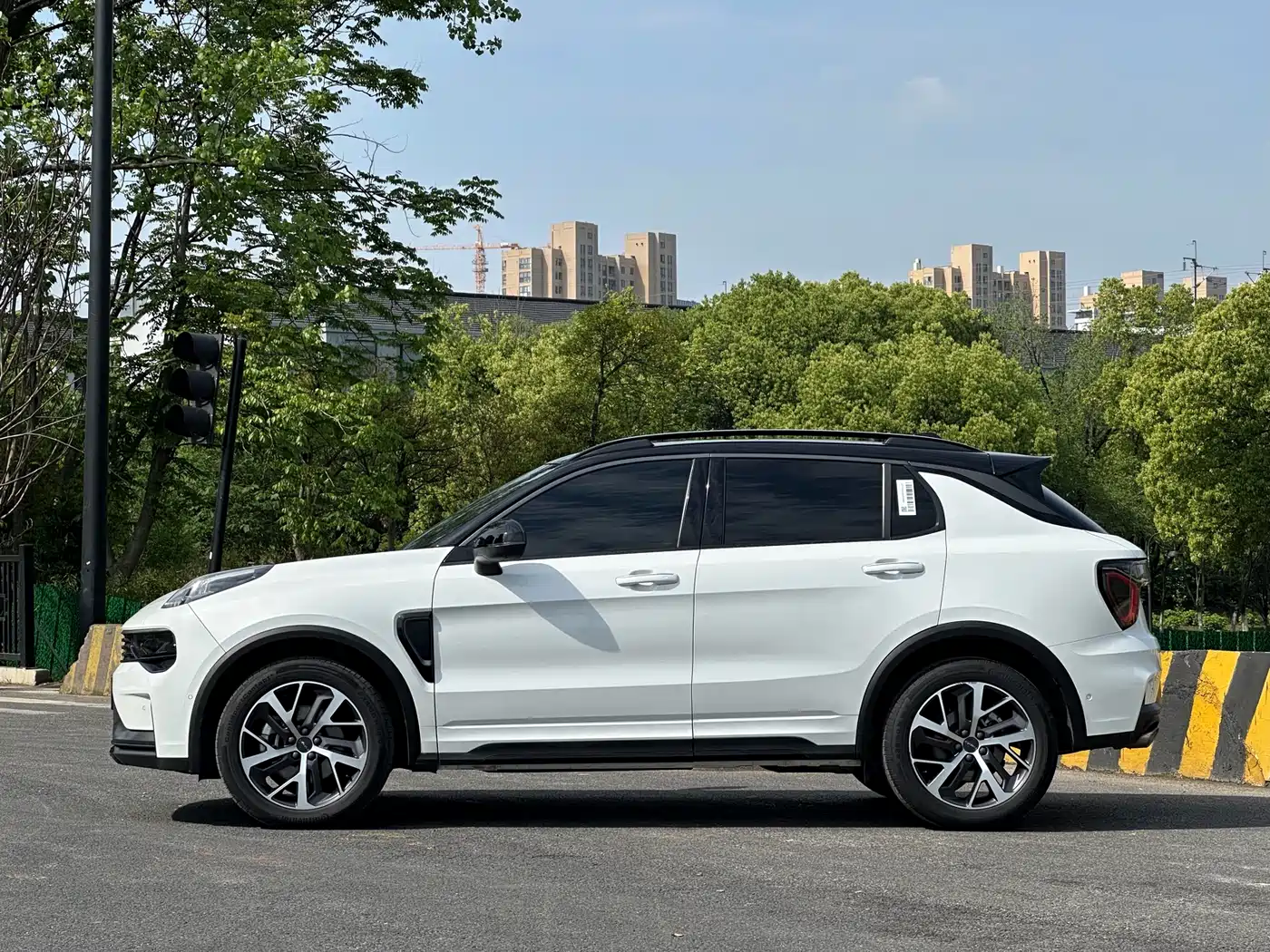 Lynk & Co 01 2021 2.0TD AWD Halo Sport фото 4
