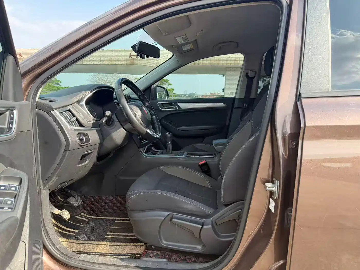 Фото 7 - Roewe RX5