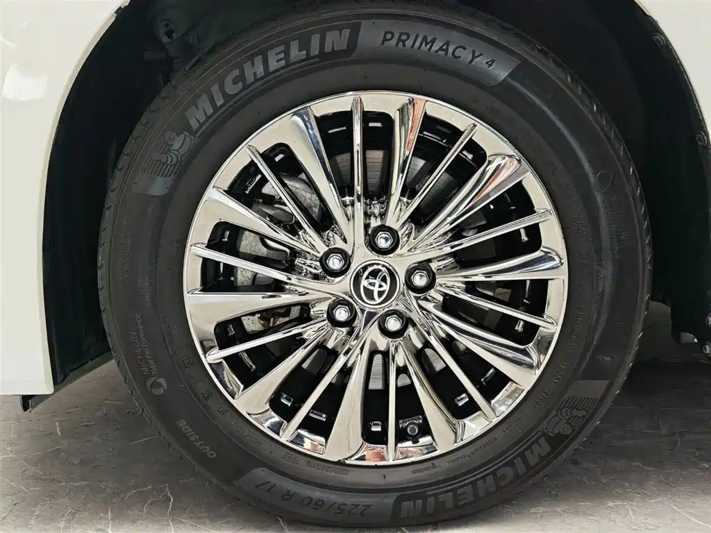 Toyota Alphard 2021 Hybrid 2.5L Premium фото 4