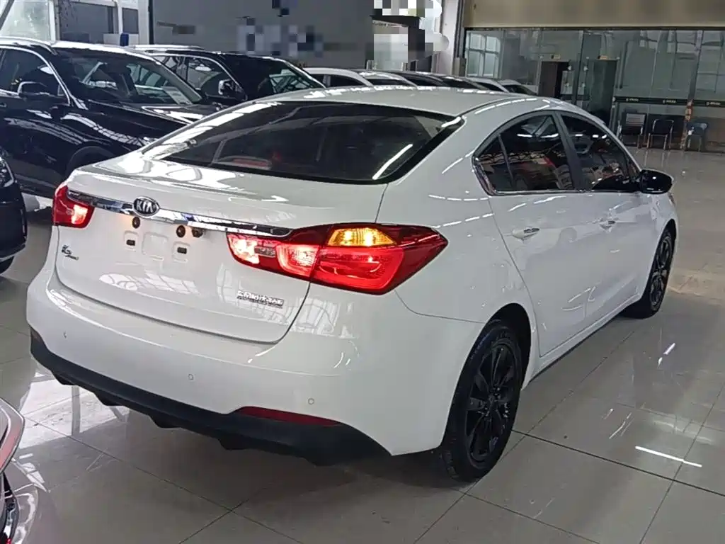 Kia K3 2015 1.6L Automatic GLS фото 7