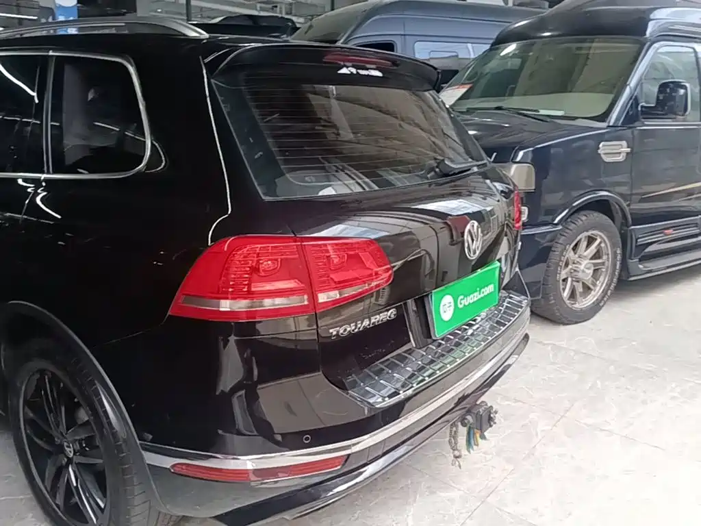 Фото 6 - Volkswagen Touareg