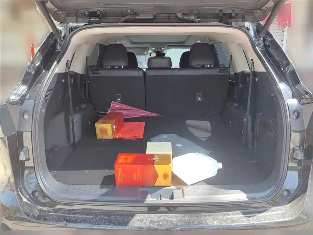 Toyota Highlander 2022 Model Dual Engine 2.5L 4WD Premium Edition 7-Seater фото 10