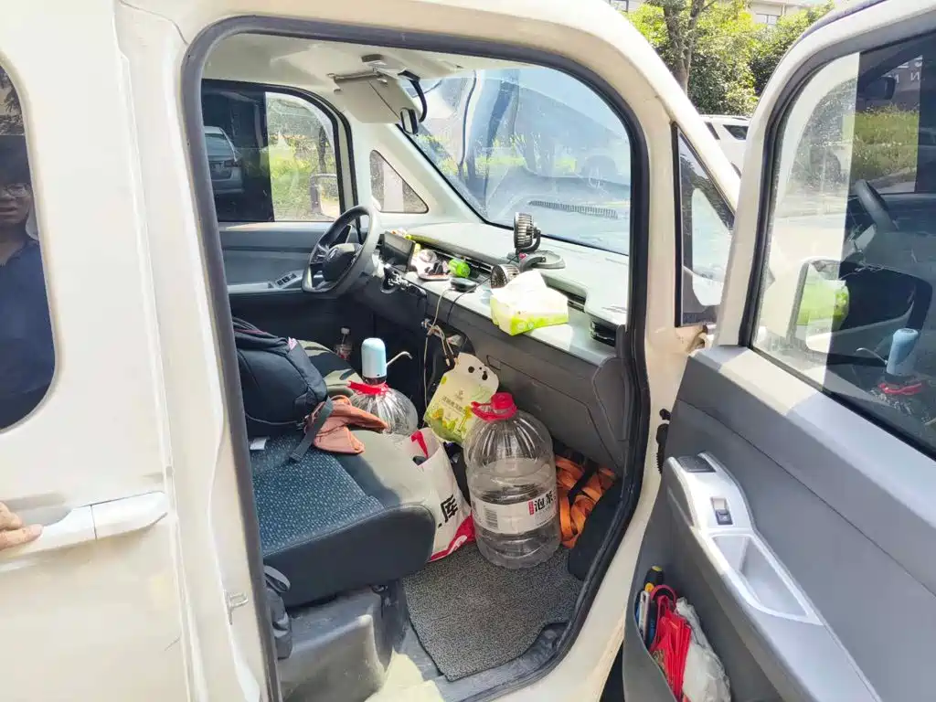 Foton Fengjing i7 2025 2025 Multi-purpose Long Wheelbase FWD CATL 50.23kWh Smart Edition Flat Roof Single Tire 6-Seater