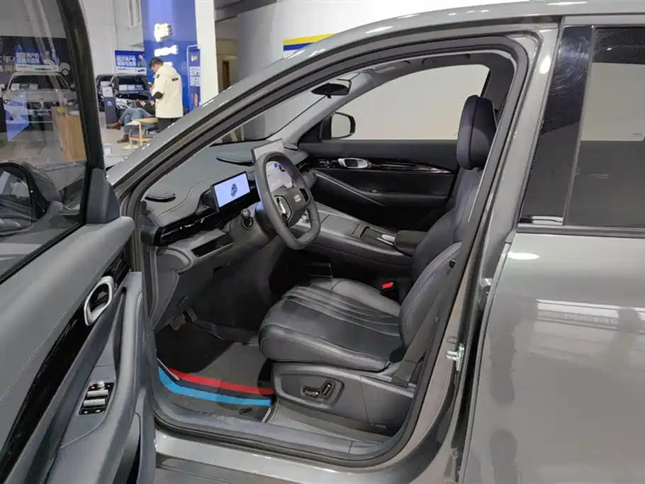 Geely Galaxy Galaxy E5 2024 530km Voyage Edition фото 9