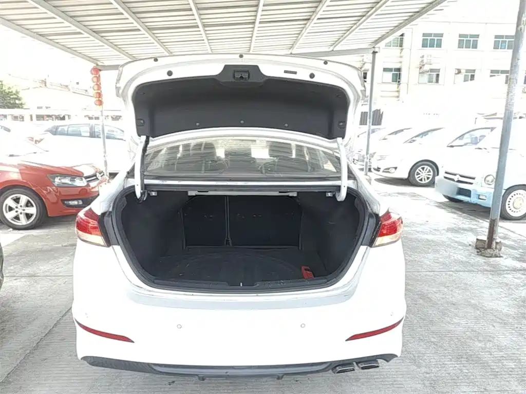 Hyundai Elantra 2019 1.4T Dual-clutch XuanDong·Vitality Type фото 19