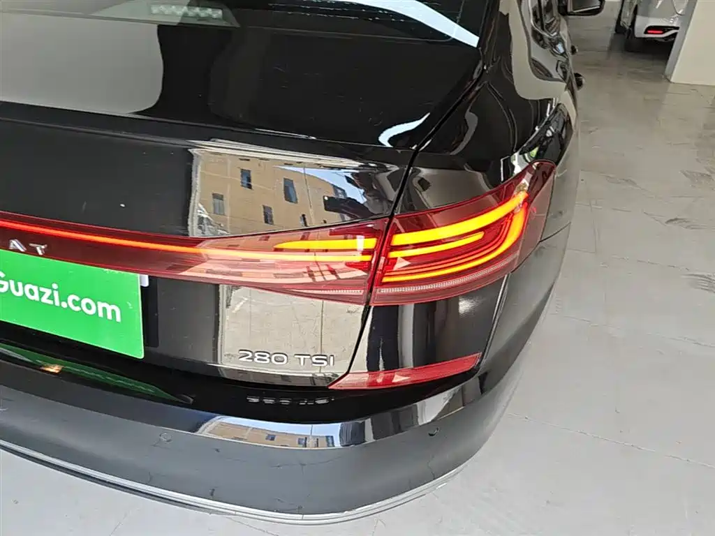 Volkswagen Passat 2023 280TSI Business Edition фото 8