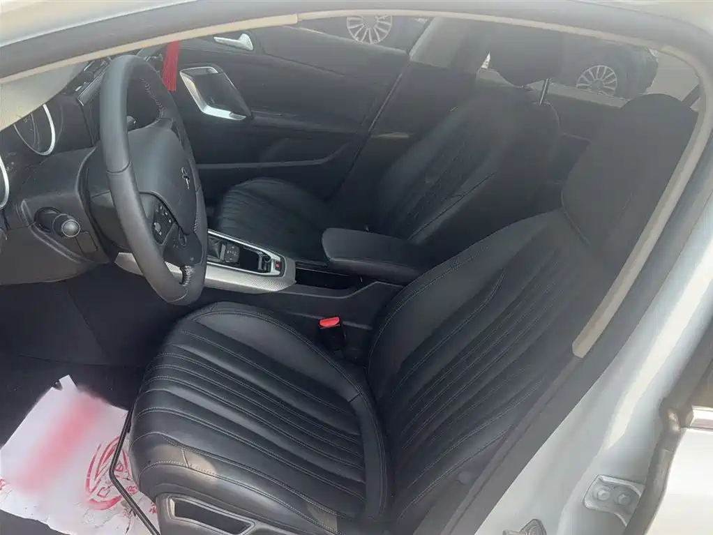 Peugeot 408 2020 360THP 10th Anniversary Premium Edition фото 11