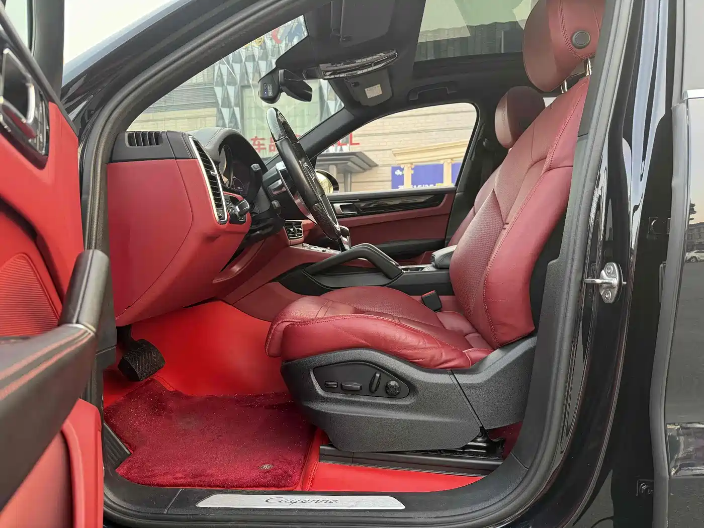 Porsche Cayenne New Energy 2023 Cayenne E-Hybrid 2.0T фото 12