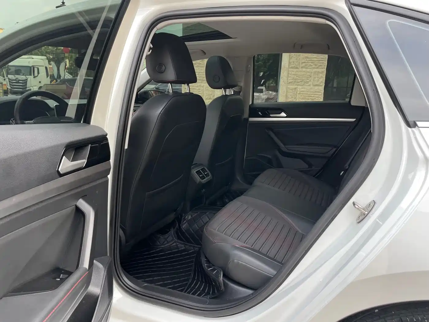 Volkswagen Lavida 2023 280TSI DSG Starlight Comfort Edition фото 5